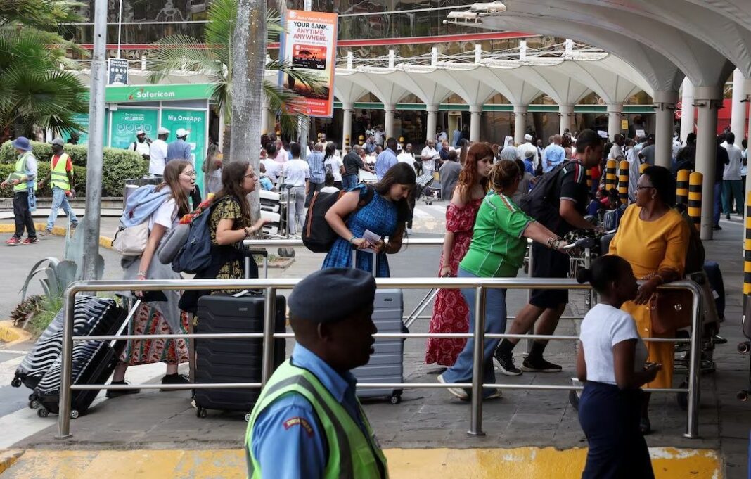 Kenya Airport workers’ strike at JKIA enters second day, disruption affects thousands of travellers